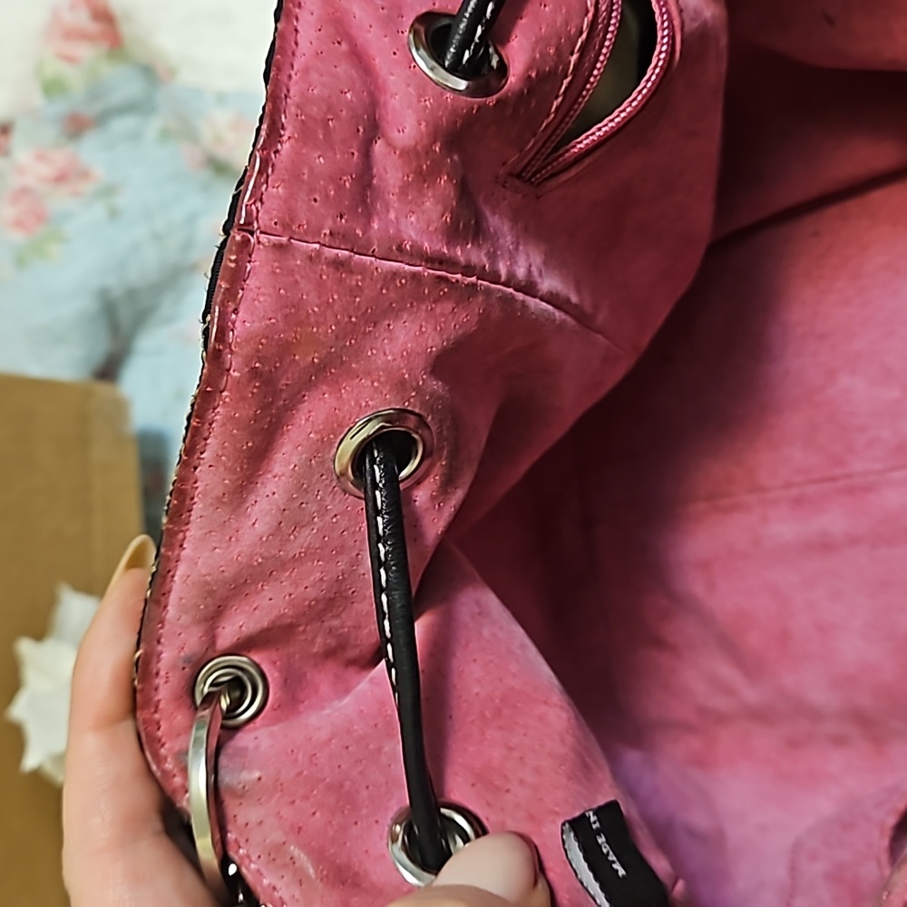 Kate Spade New York Black Fabric and Fuchia Suede Interior. - Picture 12 of 13